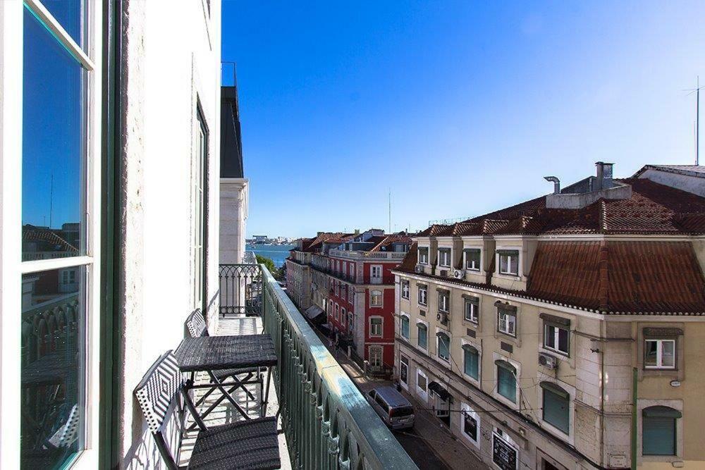 Luxury T.M. Flat With A View Appartamento Lisbona Esterno foto